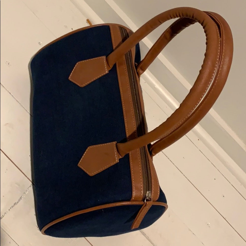 Purse - Picture 3 of 3